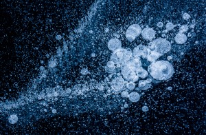 Bubblor i isen - Foto: Viktor Sundberg